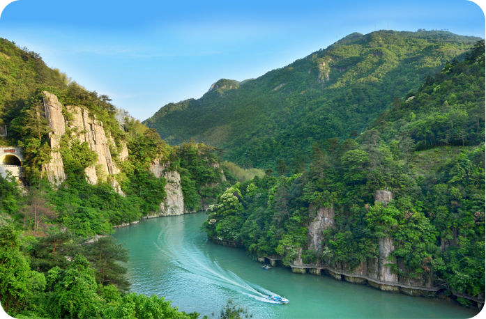 拓展基地：浙西大峡谷